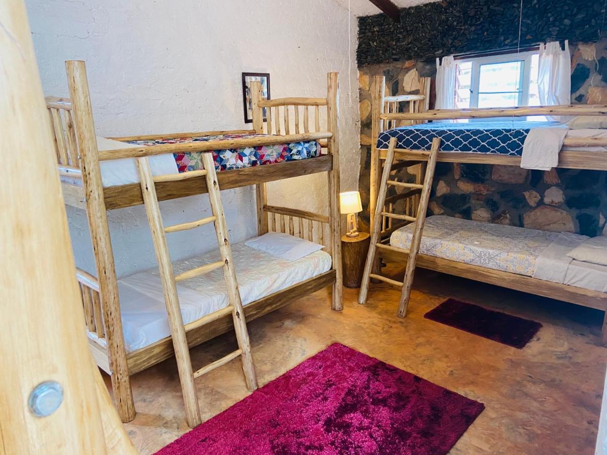 Home Onthe Nile Dorm Джинджа Екстериор снимка